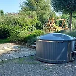 Lawendowe Wzgorze 21 Dom Z Jacuzzi Na Wylacznosc Lodge