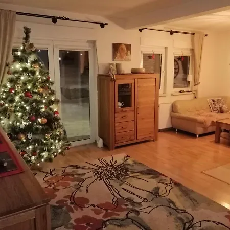 Lawendowe Wzgórze 21 Domek letniskowy *