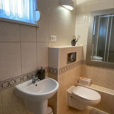 Alojamento de Turismo Selvagem Lawendowe Wzgórze 21 Dom Z Jacuzzi Na Wyłączność *